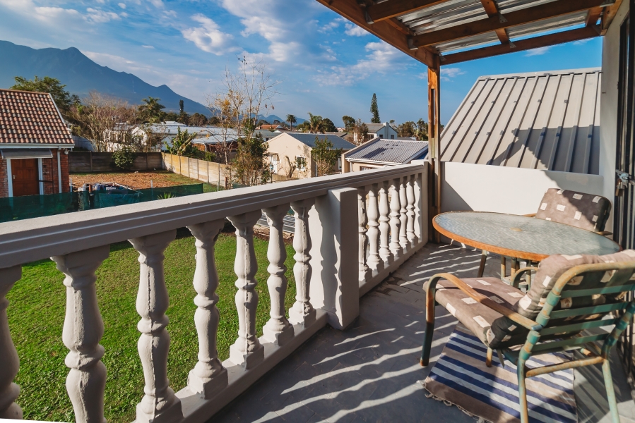 5 Bedroom Property for Sale in Blanco Western Cape